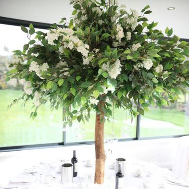 Coeden Ffibr Artiffisial Dan Do 5 troedfedd Ar gyfer Centerpieces Priodas